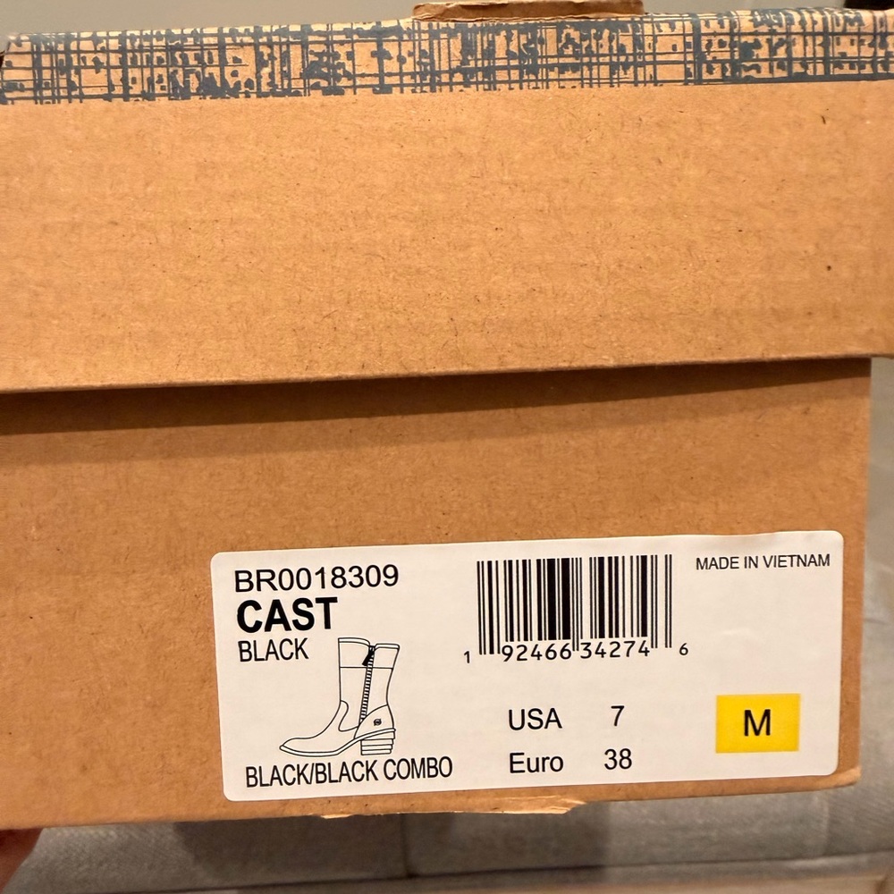 Born Elegant Black Tall Boots - Picture 6 of 6